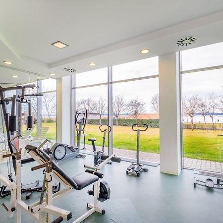 Myflat Club 218 Gold II Wellness Apartment Siófok Zewnętrze zdjęcie