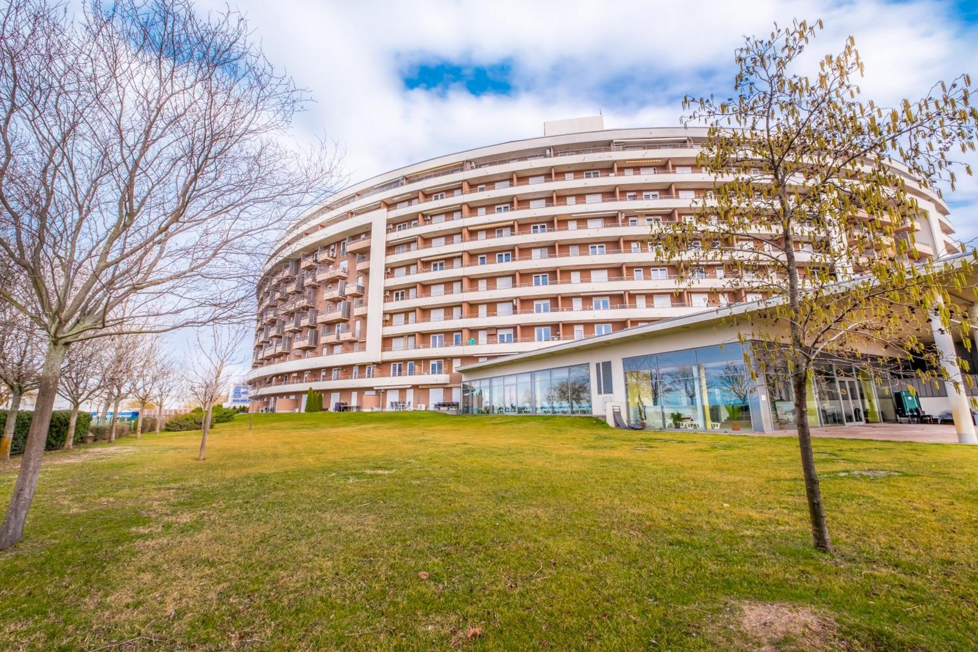 Myflat Club 218 Gold II Wellness Apartment Siófok Zewnętrze zdjęcie